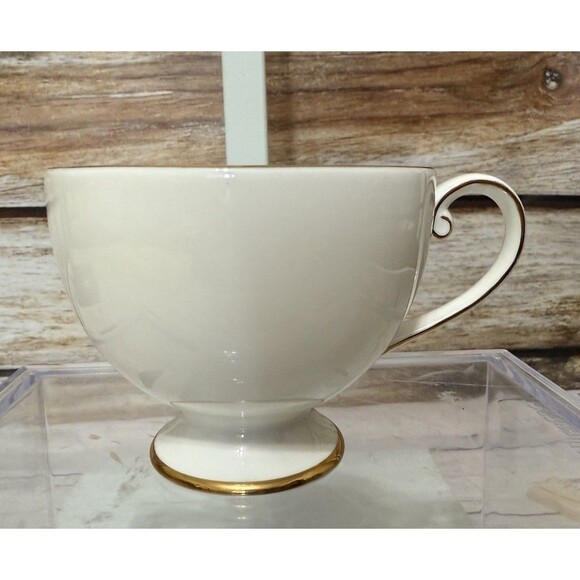 Mikasa Ultima + Super Strength Fine China Cameo Gold CUP Indonesia - Picture 2 of 7